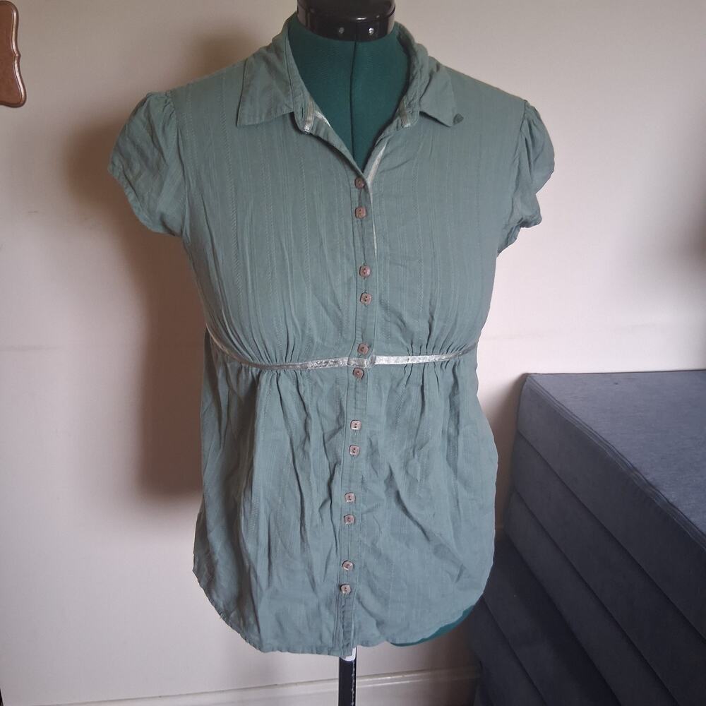 Oh Baby by Motherhood M Sage Green Button Front Maternity Blouse Tie Waist